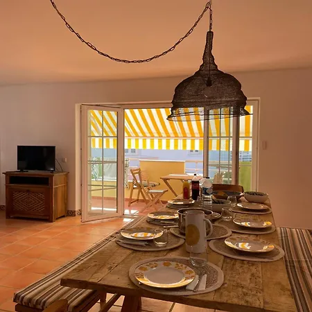 Ria Seahouse De Apartment *